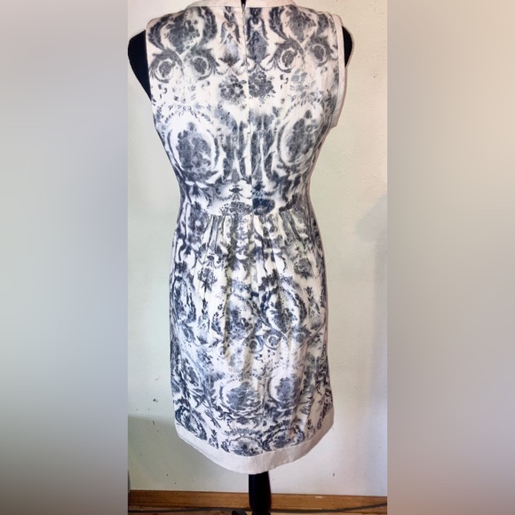 MAX MARA Rare White & Blue Floral Dress W/Crystal Detailing - Beautiful! - Picture 4 of 13